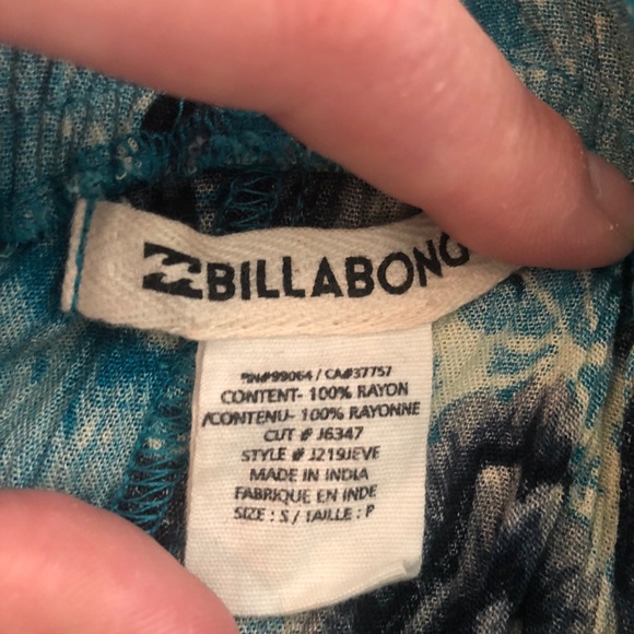 🍍Billabong Ever Last floral romper in teal. - Picture 2 of 8